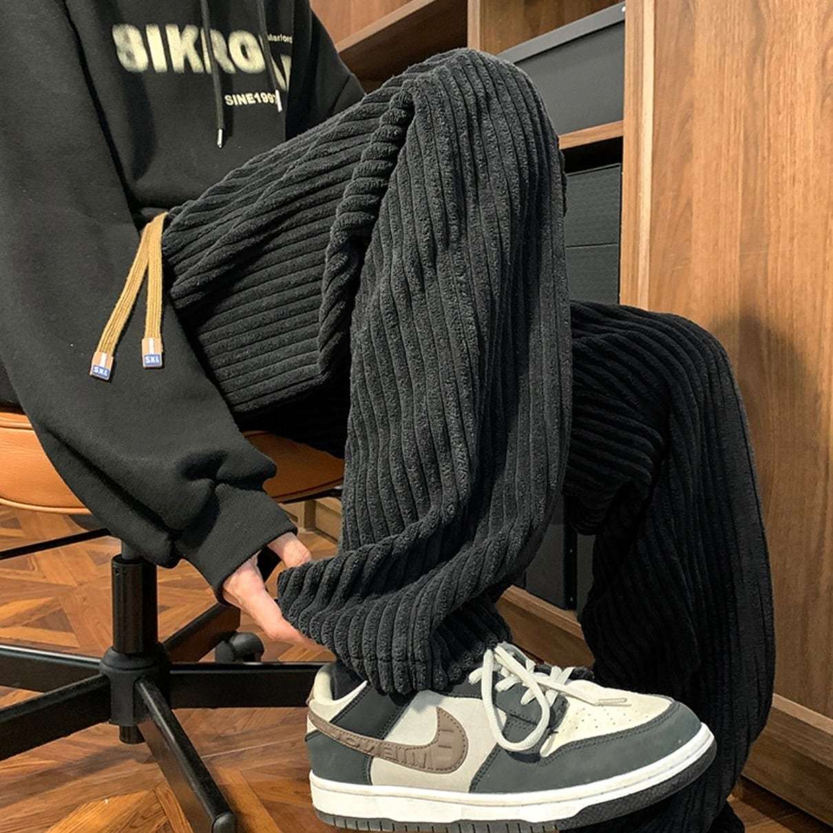 ボリュームパンツ コーデュロイ パンツ 2色 ゆったり 韓国 n2708