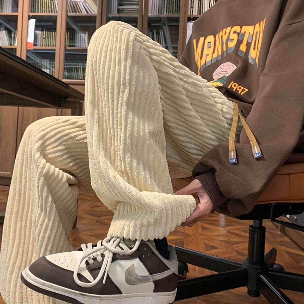 ボリュームパンツ コーデュロイ パンツ 2色 ゆったり 韓国 n2708