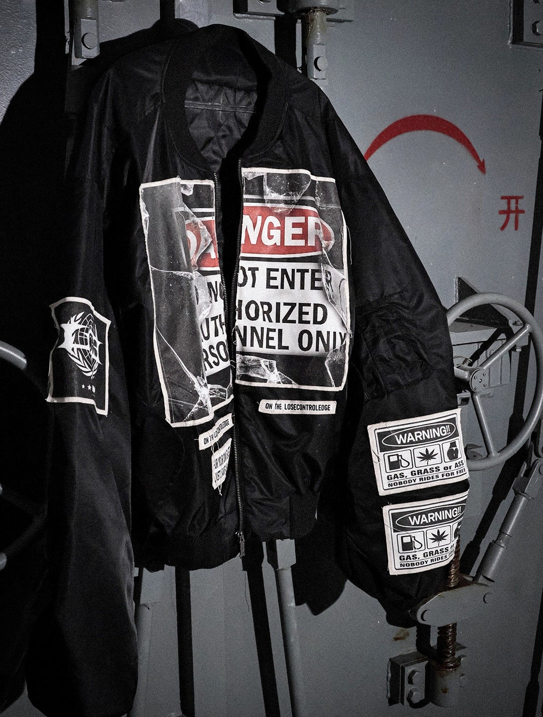 日本未上陸ブランド*LOSE CONTROL EDGE*ボンバージャケット